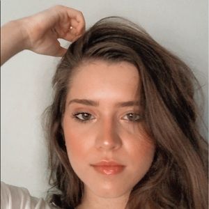 Meet your Posher, Elly